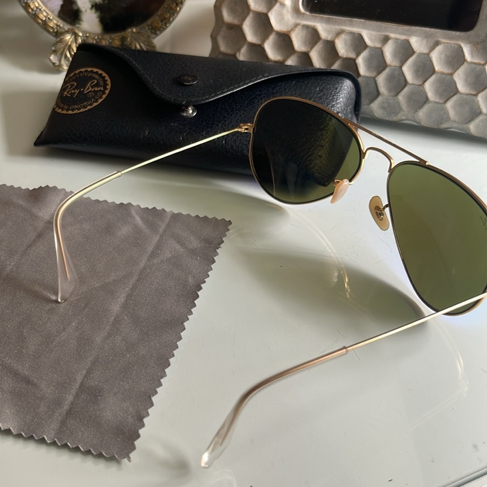 Sunglasses - Picture 6 of 7
